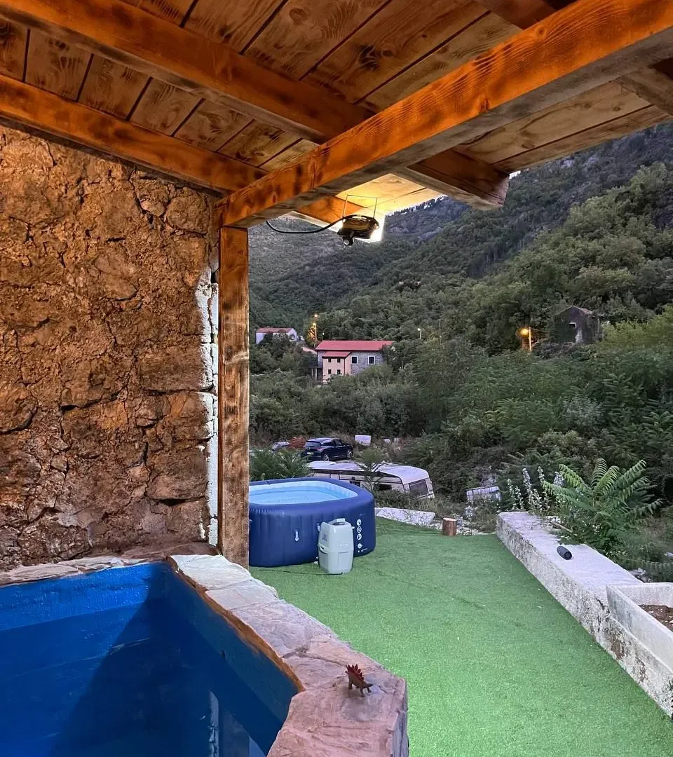 Prodaja, kuća, 210m², Rijeka Crnojevića, Cetinje