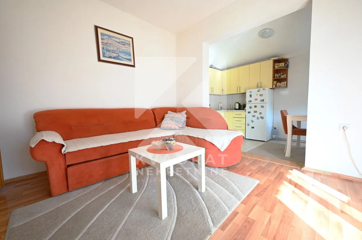 Prodaja, kuća, 101m², Tološka šuma, Podgorica