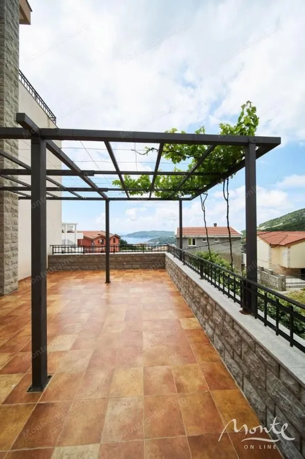 Sale, house, 495m², Bečići, Budva
