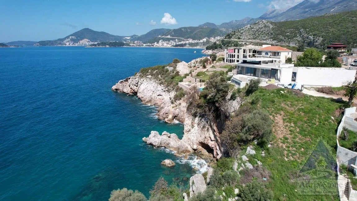 Sale, house, 473m², Kamenovo, Budva