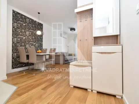 Izdavanje, jednosoban stan, 39m², Central Point, Podgorica - image 9