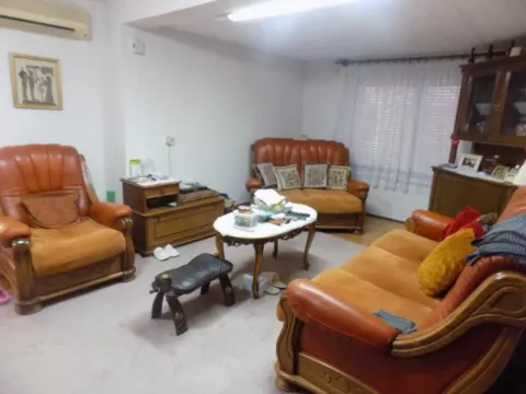 Sale, house, 105m², Ćuprija, Srbija - image 13