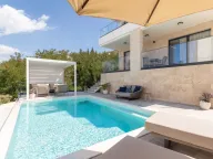 Izdavanje, kuća, 400m², Marići, Tivat - image 16