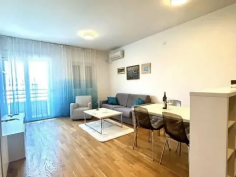 Rent, one bedroom apartment, 51m², City Kvart, Podgorica - image 5