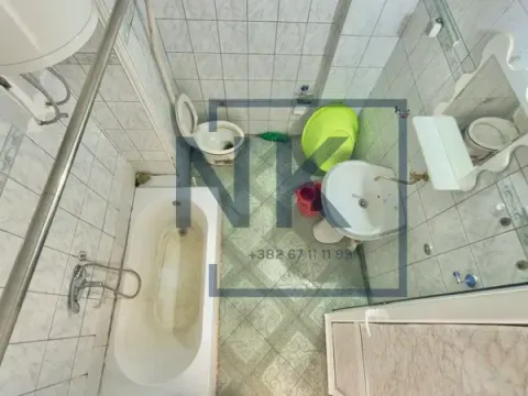 Prodaja, dvosoban stan, 71m², Pejton, Podgorica - image 10