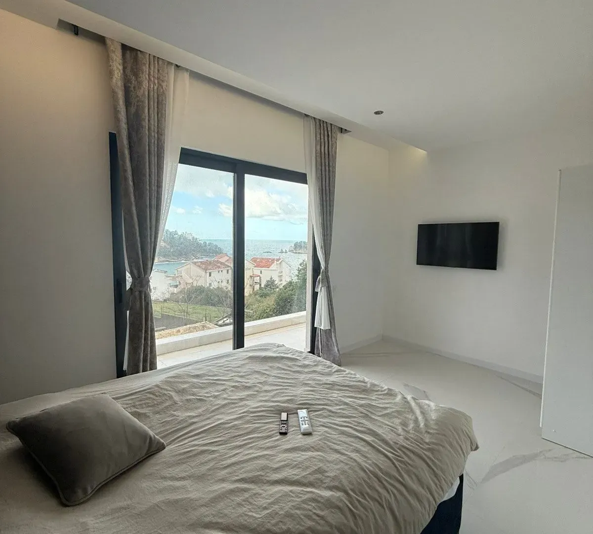 Sale, house, 250m², Utjeha, Bar