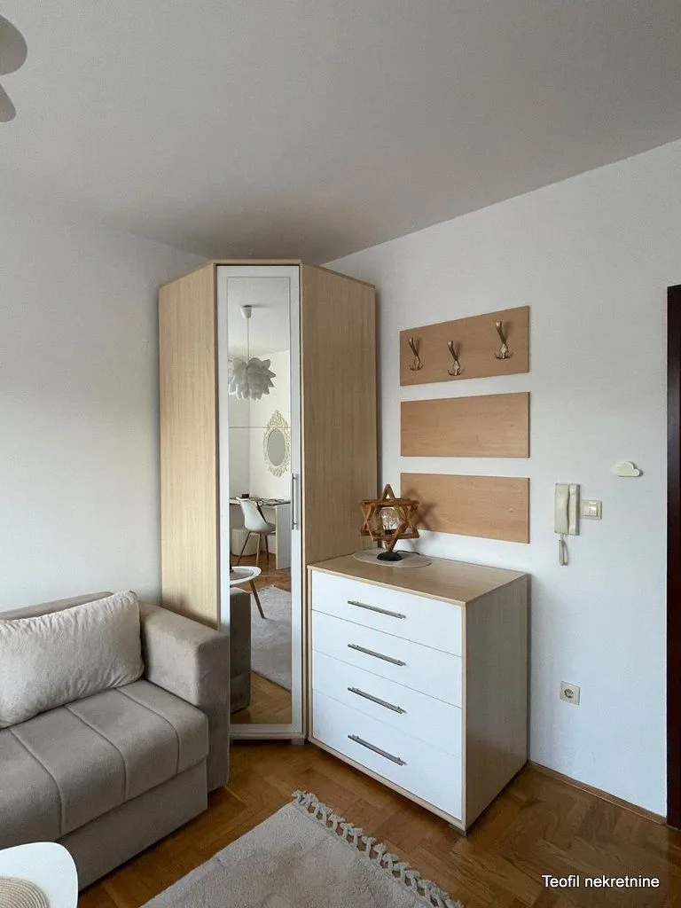 Prodaja, jednosoban stan, 28m², Novi Sad, Srbija