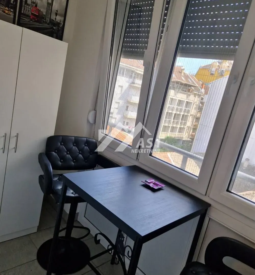 Izdavanje, dvosoban stan, 55m², Novi Sad Sve Podlokacije, Novi Sad