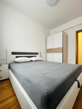 Rent, two bedroom apartment, 56m², Bečići, Budva - image 5
