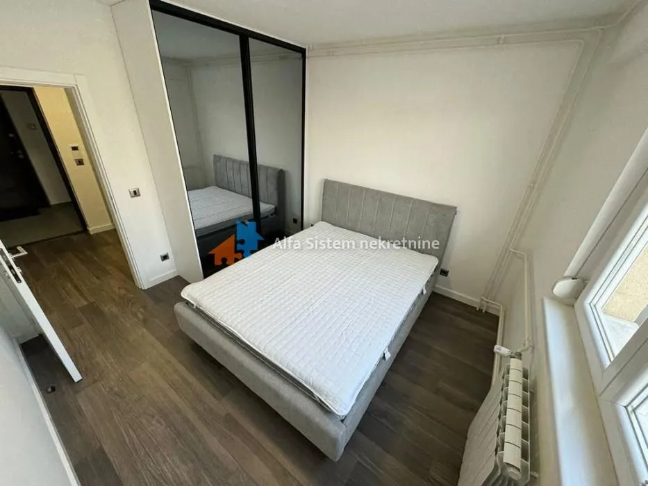 Izdavanje, dvosoban stan, 53m², Sarajevska, Beograd