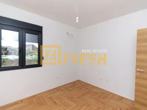 Sale, one bedroom apartment, 39m², Tološi, Podgorica - image 8