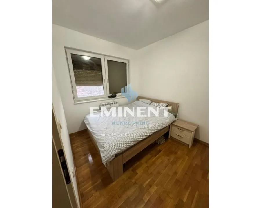 Izdavanje, trosoban stan, 73m², Voždovac Sve Podlokacije, Beograd