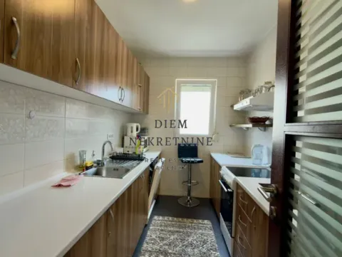 Rent, two bedroom apartment, 70m², Centar, Bar - image 2