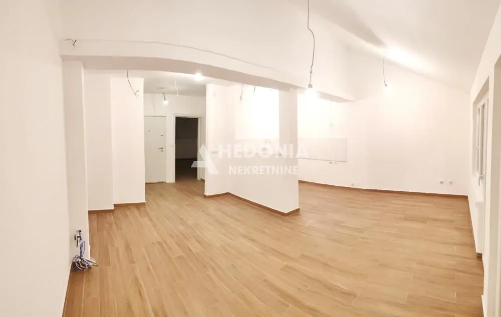 Prodaja, trosoban stan, 85m², Zemun Sve Podlokacije, Beograd