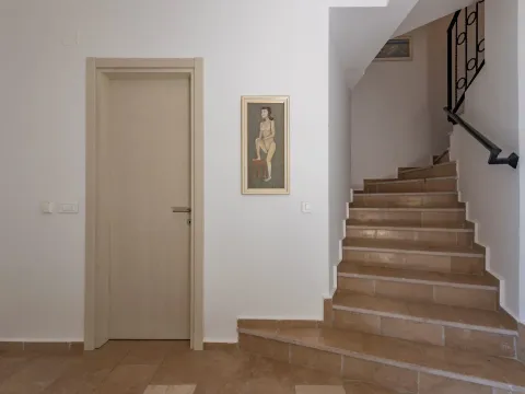 Izdavanje, kuća, 150m², Reževići, Budva - image 15