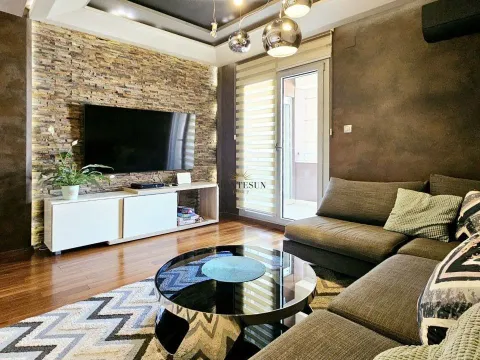 Izdavanje, dvosoban stan, 54m², Centar, Budva - image 7