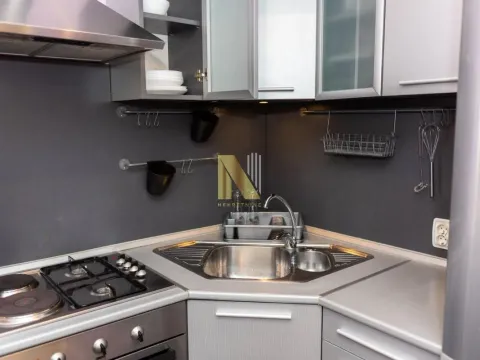 Izdavanje, trosoban stan, 71m², Centar, Novi Sad - image 8