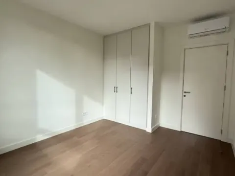 Izdavanje, dvosoban stan, 55m², Beograd Na Vodi, Beograd - image 2