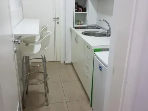 Prodaja, poslovni prostor, 165m², Centar, Jagodina - image 6