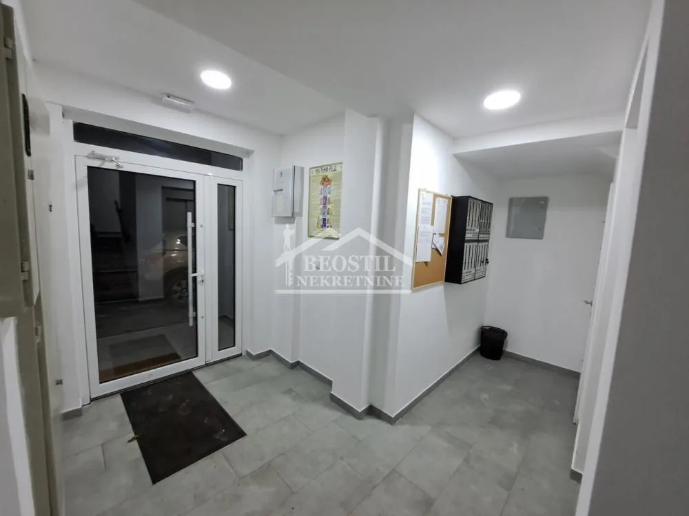 Izdavanje, dvosoban stan, 45m², Ledine, Beograd