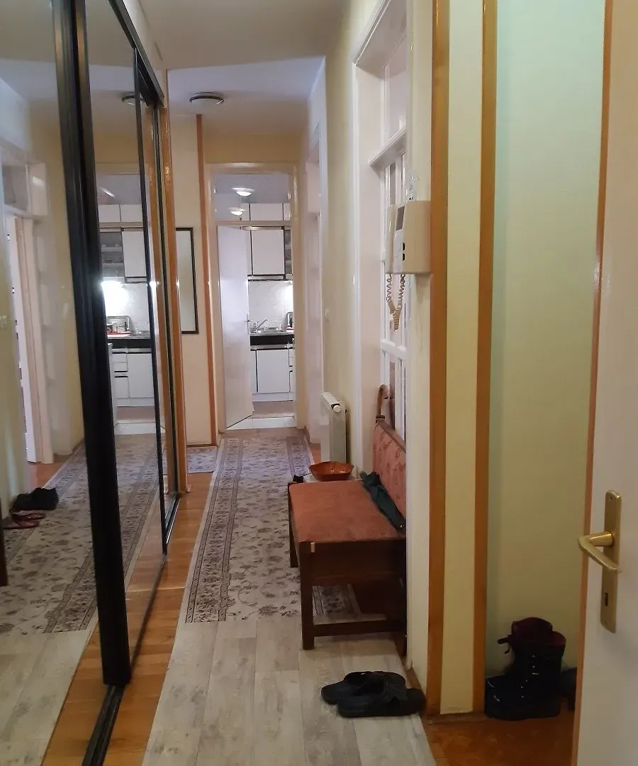 Prodaja, četvorosoban stan, 99m², Neimar, Vračar Sve Podlokacije