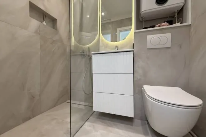 Prodaja, dvosoban stan, 43m², Južni Bulevar, Vračar Sve Podlokacije