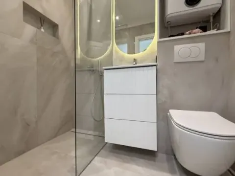 Sale, two bedroom apartment, 43m², Južni Bulevar, Vračar Sve Podlokacije - image 8