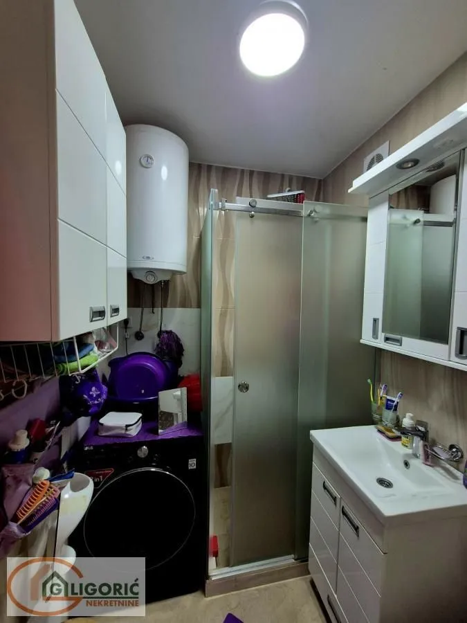 Prodaja, dvosoban stan, 61m², Vidikovački venac, Rakovica