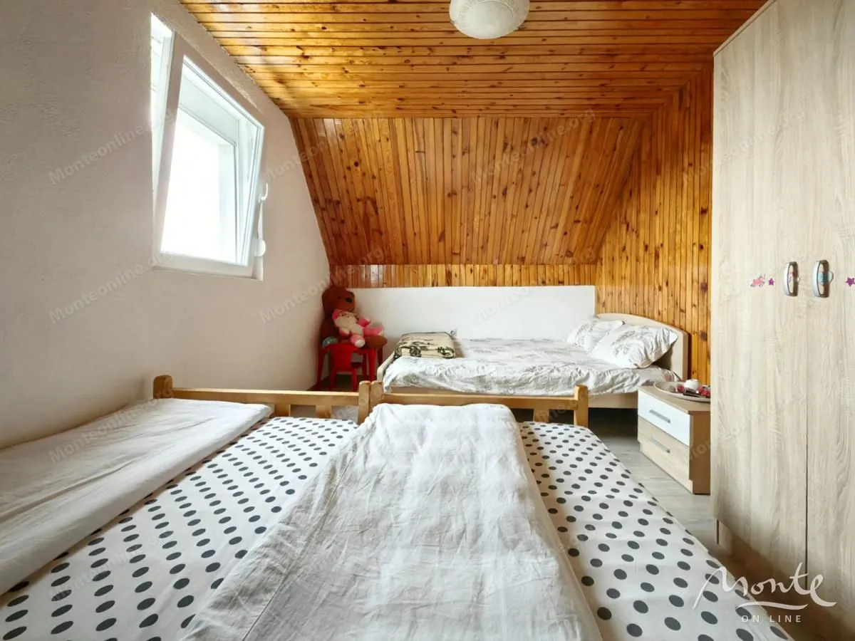 Prodaja, kuća, 130m², Žabljak, Crna Gora
