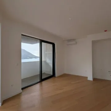 Sale, one bedroom apartment, 66m², Bečići, Budva - image 2