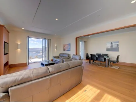 Sale, three bedroom apartment, 236m², Porto Montenegro, Tivat - image 12