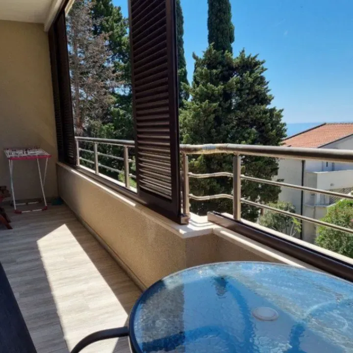 Prodaja, trosoban stan, 79m², Petrovac, Budva