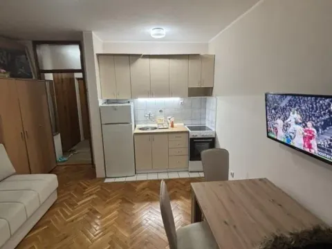 Rent, studio apartment, 25m², Centar, Novi Sad - image 4