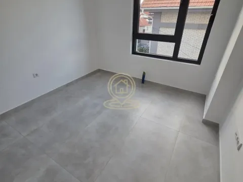 Prodaja, trosoban stan, 74m², Medijana, Niš - image 9