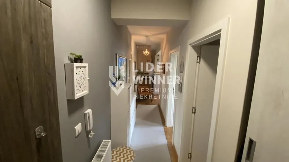 Prodaja, trosoban stan, 61m², Vojvode Vlahovica, Beograd