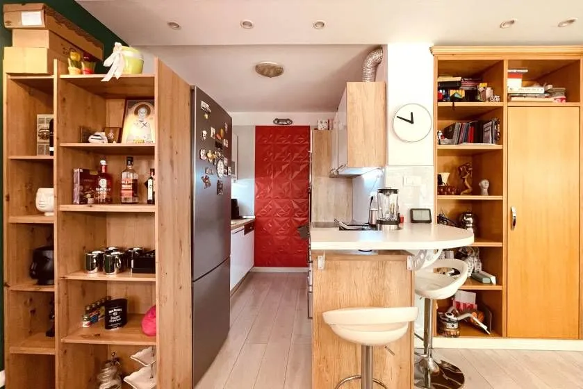 Rent, three bedroom apartment, 140m², Cerak, Beograd
