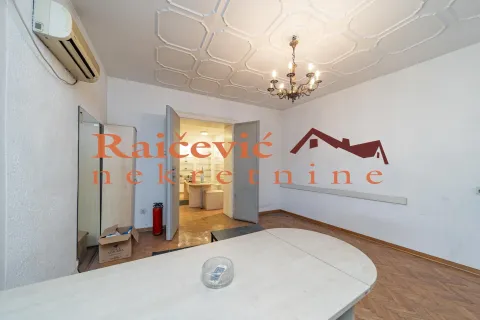 Prodaja, trosoban stan, 92m², Stari Grad, Beograd - image 15