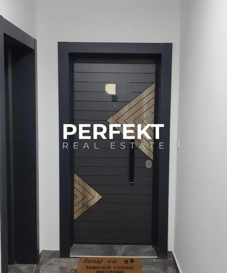 Prodaja, dvosoban stan, 65m², Pančevo, Srbija