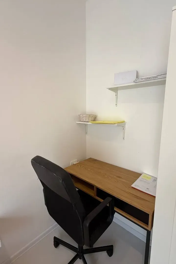 Izdavanje, jednosoban stan, 24m², Lazi, Budva