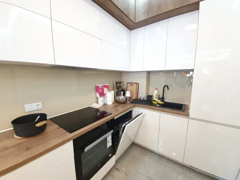 Prodaja, dvosoban stan, 67m², Budva, Crna Gora - image 10