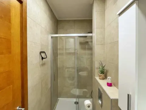 Izdavanje, jednosoban stan, 40m², Donja Lastva, Tivat - image 3