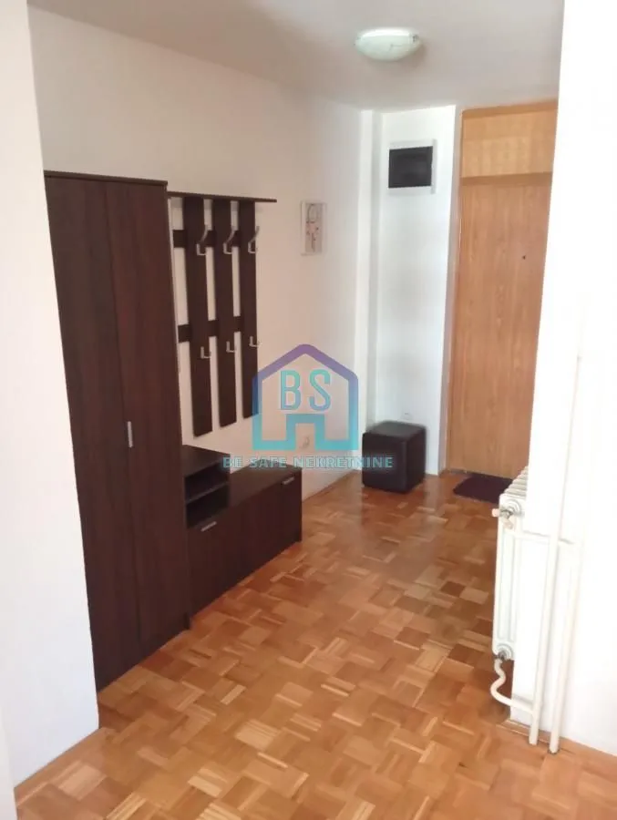 Prodaja, trosoban stan, 66m², Novo naselje, Novi Sad