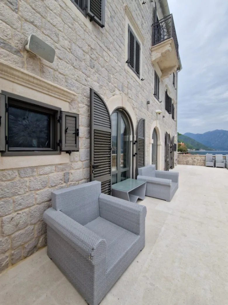Sale, house, 731m², Stoliv, Kotor