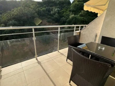 Prodaja, jednosoban stan, 47m², Pržno, Budva - image 1