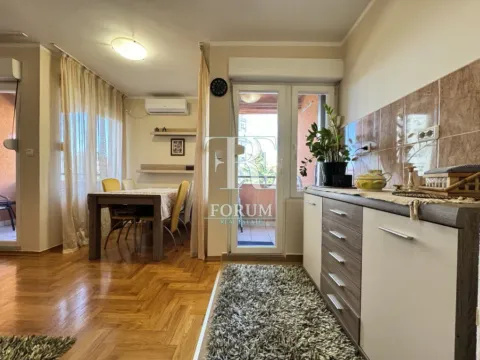 Rent, two bedroom apartment, 80m², Preko Morače, Podgorica - image 2