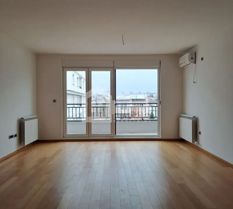 Prodaja, trosoban stan, 92m², Autokomanda, Voždovac Sve Podlokacije