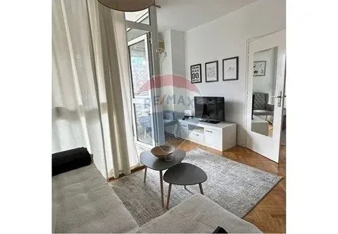 Izdavanje, jednosoban stan, 37m², City Kvart, Podgorica - image 3