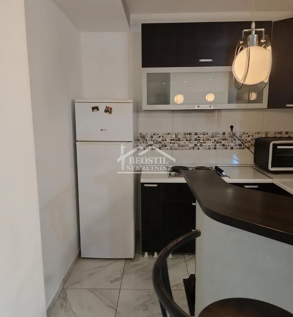 Izdavanje, dvosoban stan, 62m², Miljakovac, Rakovica