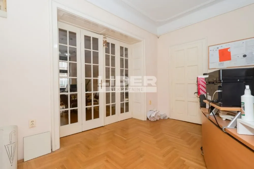 Rent, apartment, 87m², Stari Grad, Beograd