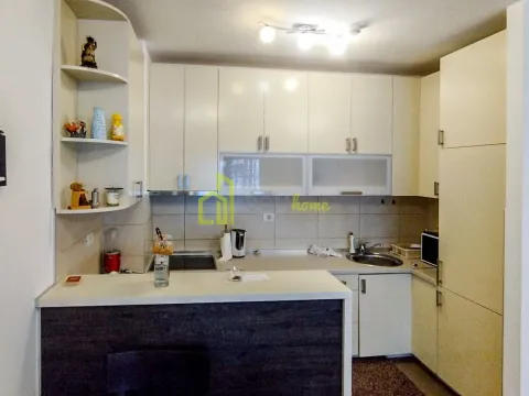 Izdavanje, dvosoban stan, 72m², City Kvart, Podgorica - image 11